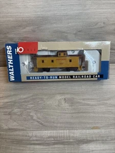 WALTHERS HO Scale 932-7541 Up Union Pacific Ca-1 Wood Caboose - Picture 1 of 6