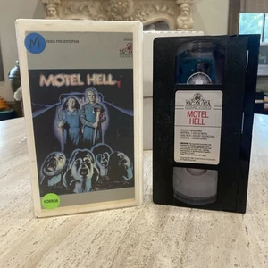 MOTEL HELL - VHS - Horror MGM HOME VIDEO Slasher CALHOUN - Picture 1 of 3