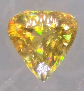 Flash! 2.16ct SI Trillion Cut 8.5x8mm Brite Yellow Ntrl Sphene Titanite~Beauty! - Picture 1 of 11