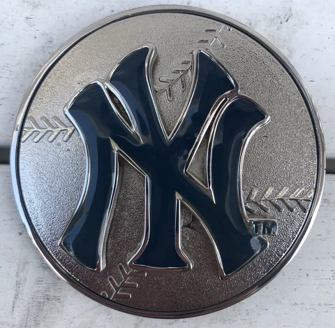 Me'n Co./MLBP 2005 New York Yankees Spinning Baseball Belt Buckle Used Cover
