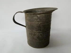Vintage Kreamer Tin Measuring Pitcher 2 Quarts 4 Pints Graduated - Picture 1 of 6