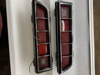 Luz trasera izquierda/derecha Ford Torino Fairlane 1970-1971 conjuntos OEM  Foto 1 de 4