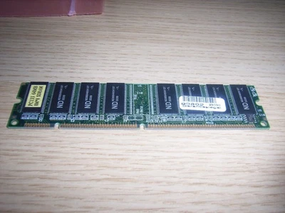 64 MB SD-RAM 168-pin 3,3V  8 Mx64 Arbeitsspeicher RAM PC 133 getest. - Bild 1 von 4