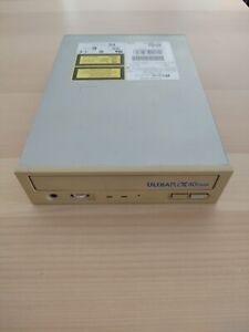 Lecteur CD-ROM Plextor PX-40TSi UltraPleX 40max SCSI 50 pins