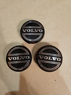 Tapacubos central Volvo negro para ruedas S60 V70/XC70 S80 XC90 C70 Foto 1 de 2