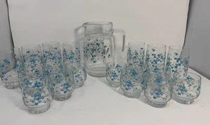 Juego de 19 piezas de colección Arcopal Francia Verónica Forget Me Nots jarra agua y jugo - Imagen 1 de 21
