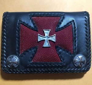 Portafoglio corto in pelle di vacchetta bianca a tre scomparti con Stingray rosso - accessori biker - Foto 1 di 3