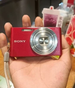 Sony Cybershot DSC-W830 20.1MP 8x Optical Zoom Digital Camera Red-90%new - Picture 1 of 8