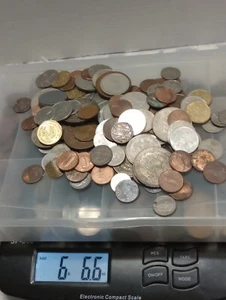 6# 6.6 Oz Mixed Lot Of Coins USA & Foreign 1944 To 2000 Silver/ Copper - Picture 1 of 20