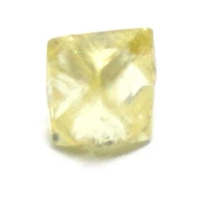 0.40 Quilates Octahedron Canario Elegante Amarillo Cortable Natural Raw Rough - Imagen 1 de 1