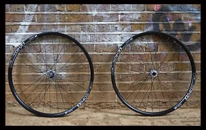 HANDGEBAUTE HOPE Pro 5 CL Disc Silber Naben / DT SWISS G540 Felgen / Sapim Race. - Bild 1 von 7