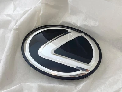 2016 2017 2018 LEXUS RX350 GRILL RADAR EMBLEM 53141-48100 - Image 1 of 4