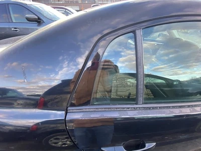 二手右后门通风玻璃后部配件:2005 讴歌 Tl 3.2L 后右 A 级 — 第 1/4 张图片