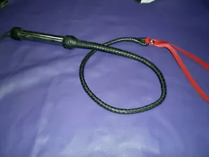 Látigo de cuero para perro, mango de cuero de vaca cromado 59" látigo rojo negro, unisex hecho a mano - Imagen 1 de 5