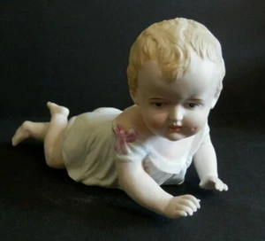 Vintage Bisque Porcelain Piano Baby 23/109 - Picture 1 of 12