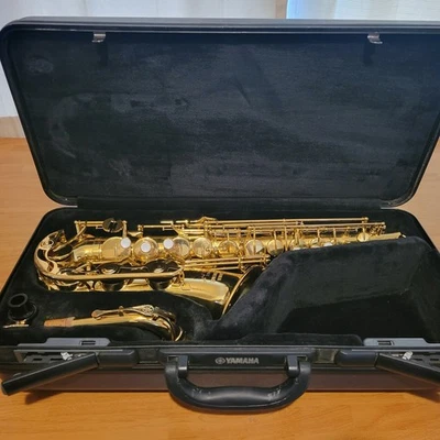 ¡Saxofón alto Yamaha Advantage AS1 con estuche rígido y extras! Foto 1 de 4