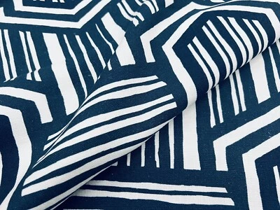 Tela con estampado geométrico de lino Threads Lee Jofa - Nala / Indigo 1 yarda ED75037.1 Foto 1 de 4