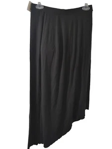 Black Skirt Tag Is Missing - Picture 1 of 3