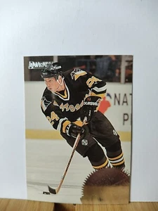 DOUG BROWN ๐1994 Donruss #213 PENGUINS NHL Hockey Card๐ - Picture 1 of 2
