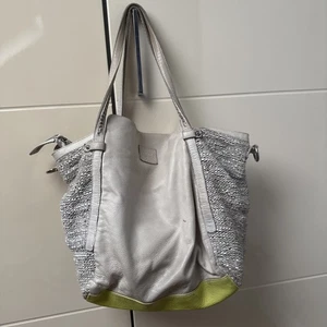TYOULIP SISTERS Mint Leather Large Shoulder Bag - Picture 1 of 13