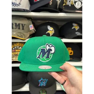 Dallas Mavericks Snapback Vintage Mitchell & Ness Original Fit | Green - Picture 1 of 2