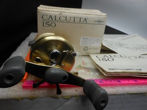 Shimano Calcutta 150 Right Hand Baitcasting GOLD FISHING REEL WITH BOX & PAPERS