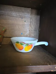 Ancoraggio vintage vetro bianco latte dipinto a mano pesche manico ciotola frutta - Foto 1 di 4