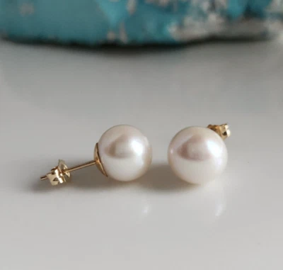 Aretes naturales japoneses Akoya blancos de 8-8,5 mm de perlas de oro amarillo sólido de 14 k Foto 1 de 4