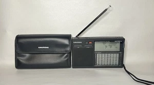 Radio stereofoniczne Grundig Yacht Boy 230 nie działa *tylko na części * z etui - Zdjęcie 1 z 7
