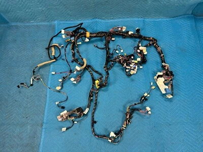 Instrumento debajo del tablero de instrumentos Mitsubishi Outlander Arnés de cableado de panel 2018 OEM Foto 1 de 4