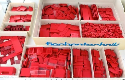 Large Job Lot Vintage Assorted Fischertechnik Parts in Fischertechnik Crate. #3 - Imagem 1 de 4