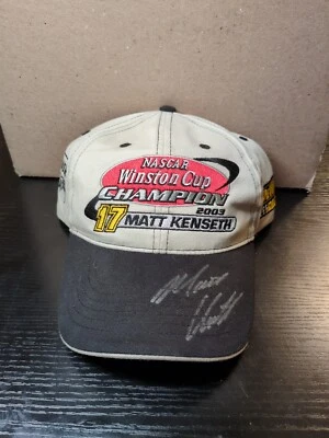 Sombrero de campeón Matt Kenneth 2003 firmado  Foto 1 de 4