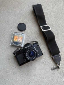 Nikon Nikkormat FT3 35mm Film SLR Camera & Nikon Series E 28mm 1:1.8 Lens - Picture 1 of 5