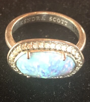 Kendra Scott Emmalina Cristal Halo Azul Hielo Ópalo Tono Plata Usado Talla 7 Foto 1 de 3