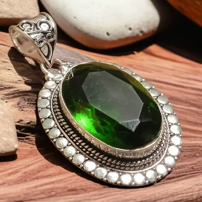 Colgante de piedras preciosas de peridoto verde vintage de plata de ley 925 hecho a mano joyería Foto 1 de 4