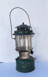 Vintage Coleman 220J Lantern 10/75 Made in USA Original Pyrex Coleman Globe - Picture 1 of 15