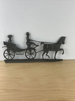 Vintage Horse & Buggy Metal Mail Box Topper 13 Inches Wide - Image 1 of 4