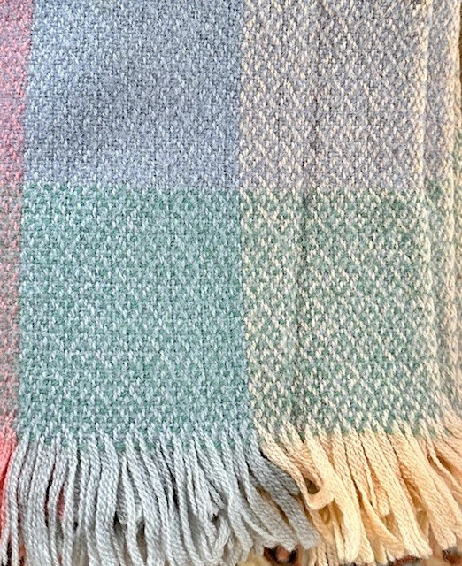 Manta para cochecito de bebé, tejida a mano, lana Shetland, Escocia, 52" x 33" Foto 1 de 1