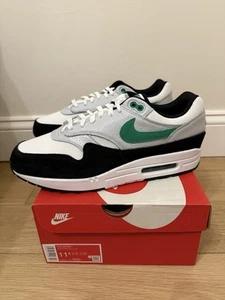 Nike Air Max 1 FN6952 100 White Black Stadium Green Gr. 11,5 Sneaker Turnschuhe - Bild 1 von 4