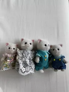 Sylvanian Families Persis Persian Cat Family of 4 - Picture 1 of 3