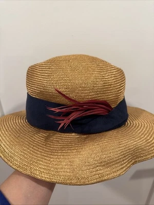 Sombrero de paja Eugenia Kim Foto 1 de 4