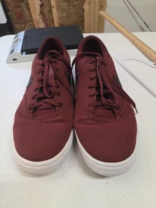 Size 9.5 - Nike Check Solarsoft Canvas SB Dark Team Red - Picture 1 of 14