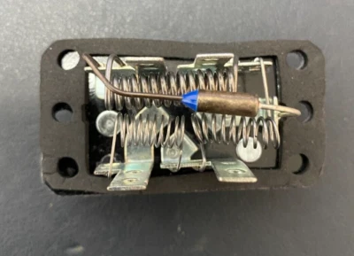 SMP RU443 NEW HVAC Blower Motor Resistor Front,Rear - Image 1 of 4