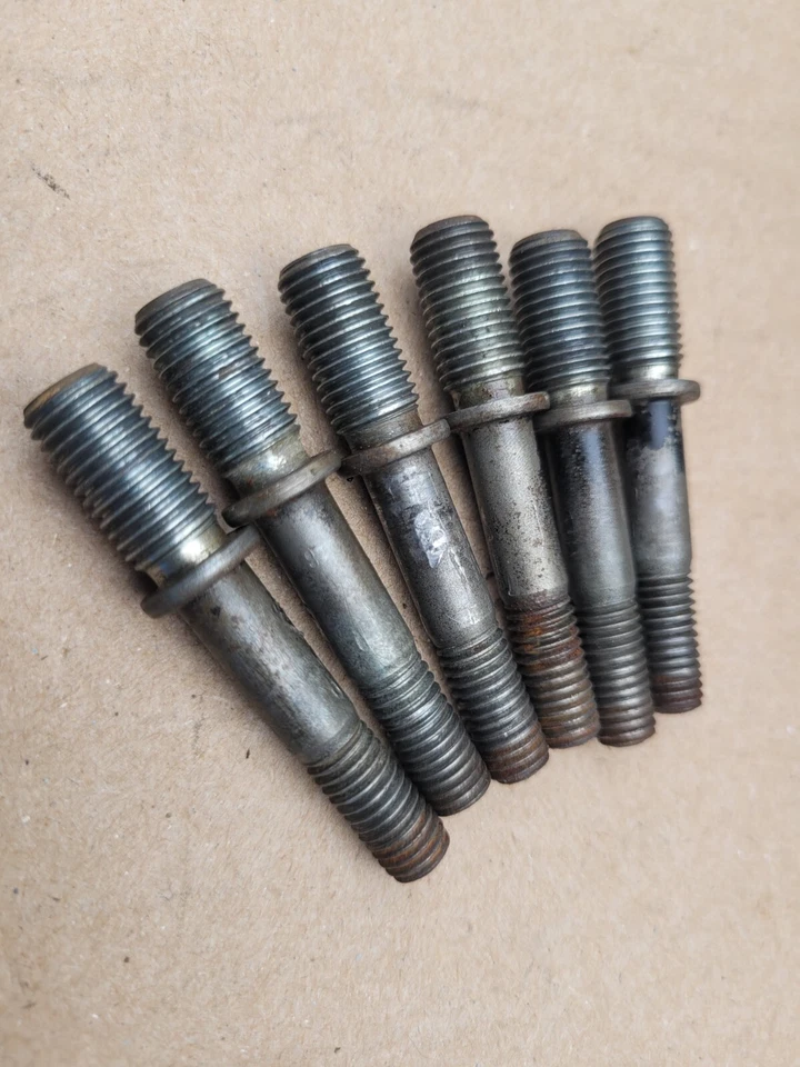 Suzuki PE250 PE 250 Cylinder Head Bolts Studs OEM Foto 1 de 3