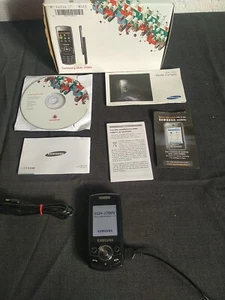 Téléphone Samsung Sgh-j700v Vintage Et Sa Boite D’origine Avec Notice Chargeur  - Photo 1 sur 8