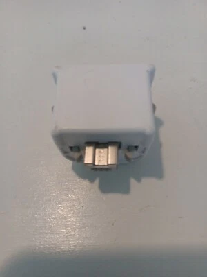 Accesorio adaptador sensor Wii Motion Plus para mando Nintendo Wii / Wii U Foto 1 de 4