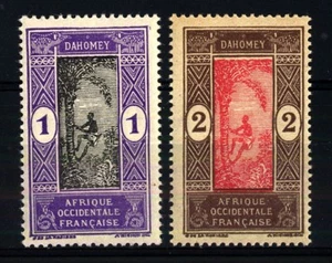 DAHOMEY - 1913-1939 - Uomo che sale palma da olio: raccolta di frutti. - Imagen 1 de 1