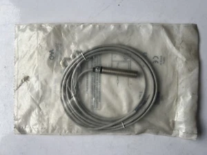 NEW GENUINE MICRO DETECTORS AM1-A0-3A INDUCTIVE PROXIMITY SWITCH - Picture 1 of 2