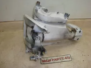 85 Johnson Evinrude 1985 25 hp soporte de montaje giratorio mango de dirección inclinación - Imagen 1 de 7