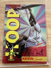 1995 Signature Rookies Kevin Garnett on card Auto HOOPLA RC